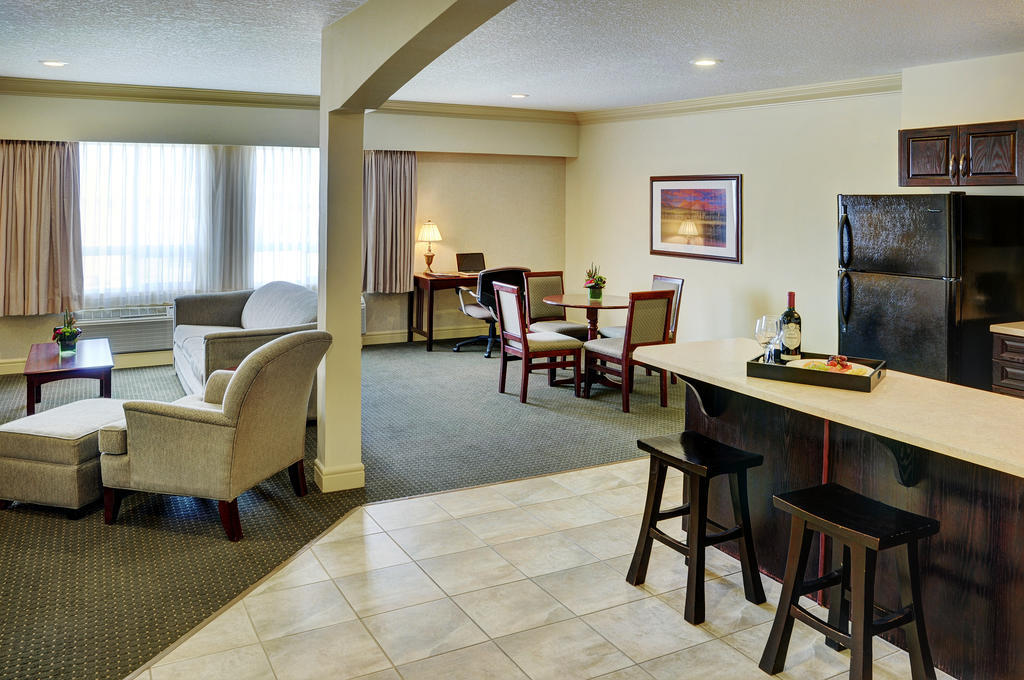 Chateau Nova Kingsway Edmonton Esterno foto