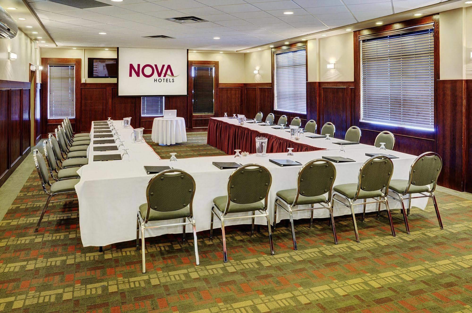 Chateau Nova Kingsway Edmonton Esterno foto